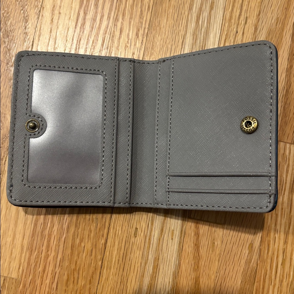 Fossil wallet - Picture 3 of 4